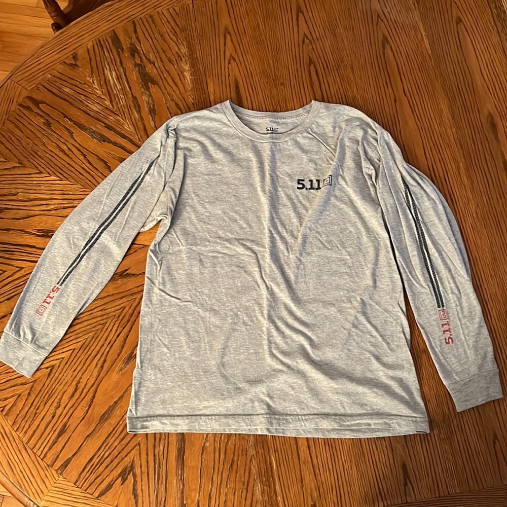 5.11 long sleeve medium graphic tee